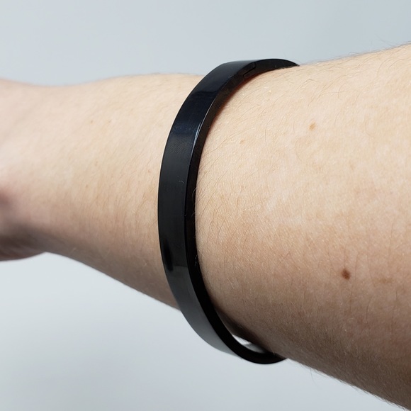 8mm Luxurious Black Stainless Steel Bracelet - Picture 4 of 4